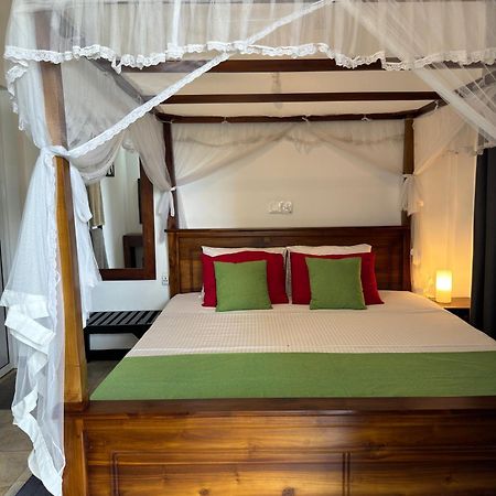 The Tide'S Tale Hotel Galle Bagian luar foto